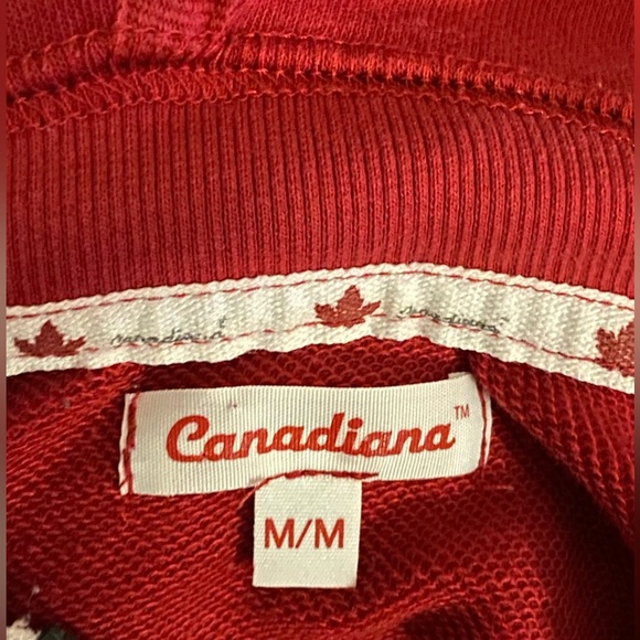 Canadiana Red Zippered Hoodie with Pockets Size M - Picture 11 of 12